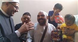 وكيل «أوقاف أسوان» يزور أسرة محمد حسن الشيخ لدعمهم بعد تعرضهم للتنمر «صور»