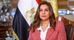 وزيرة التنمية المحلية توجه باتخاذ إجراءات صارمة ضد مخالفي قرار غلق المحلات