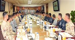 وزير الدفاع يلتقى عددا من مقاتلي الأفرع الرئيسية «صور وفيديو»