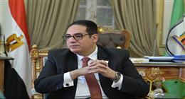 مصلحة الطالب أولا.. رئيس جامعة القاهرة يوجه بالمرونة مع المتأخرين عن الامتحانات بسبب الطقس