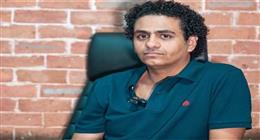 بصور جديدة من الكواليس.. مؤلف فيلم سفاح التجمع يمازج الجمهور 