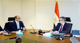 وزير التخطيط  يبحث مع المدير الإقليمي لـ«الإيفاد» توسيع برامج الشراكة وتعزيز الأمن الغذائي