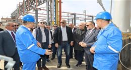 محافظ كفر الشيخ يتفقد شركة مصر لتعبئة الغازات في منطقة بلطيم الصناعية 