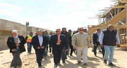 نائب وزيرة الإسكان يتفقد مشروعات الصرف الصحي ضمن مبادرة «حياة كريمة» في المنيا