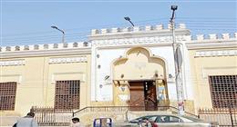 الجامع العمري.. «أزهر الجنوب» و«متاهة زخرفية» في قلب الصعيد