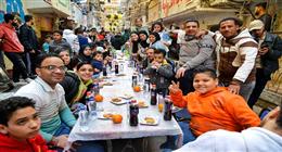 «إفطار المطرية»: 100 ألف وجبة على مائدة واحدة.. وسفراء وضيوف من أنحاء العالم