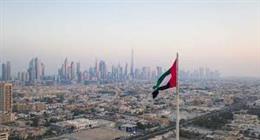 «الدفاع الإماراتية»: سقوط صاروخ بالستي في البحر ومسيرتين بأراضي الدولة