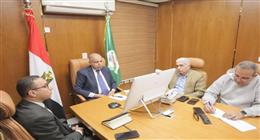محافظ المنيا يشارك في اجتماع مجلس المحافظين لمتابعة توافر السلع وضبط الأسواق 