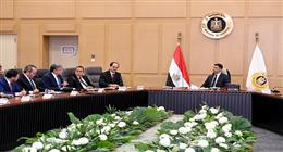 وزير الصناعة يبحث مع مصنعي السيراميك والبورسلين تحديات القطاع وسبل حلها  