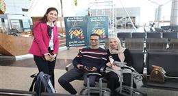 ورود وصور تذكارية.. مطار القاهرة يحتفل بيوم المرأة العالمي