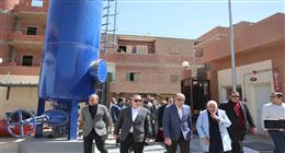 محافظ المنيا: محطة رفع الصرف الصحي بالروضة ركيزة لإحداث نقلة بالوضع البيئي في قرى الجنوب