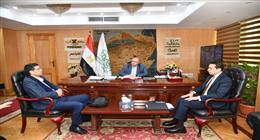 محافظ الفيوم يناقش مستجدات تحديث الهيكل التنظيمي بالديوان والوحدات المحلية 