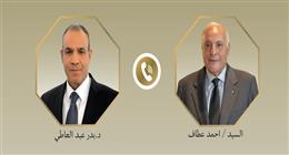 وزير الخارجية يبحث مع نظيره الجزائري تكثيف الجهود لخفض التصعيد بالمنطقة