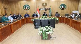 محافظ المنوفية يٌناقش آليات ومٌقترحات تطوير الهوية البصرية