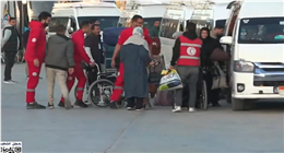 مصر تكثف جهودها الإنسانية لدعم قطاع غزة واستقبال المصابين 