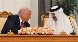 أمير قطر يؤكد لترامب أهمية تكثيف الجهود الدولية لتجنيب المنطقة مزيدا من التصعيد