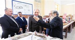 محافظ المنيا يشارك في احتفالية مدرسة الثانوية بنات ويكرّم الطالبات المتميزات: صرح تعليمي