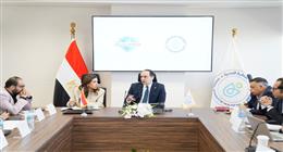 «الرعاية الصحية» و«التأمين الشامل» يبحثان توفير الأدوية في الأسواق وضمان استدامة الخدمات