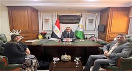 محافظ الجيزة يبحث دعم الكوادر التمريضية وتحسين بيئة العمل بالمؤسسات الصحية