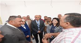 محافظ أسيوط يتفقد مشروع إنشاء مصنع مركزات الرمان والحاصلات الزراعية بالبداري