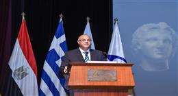 محافظ الإسكندرية يكرم الفائزين في مسابقة الأعمال الفنية باحتفالية «مولد مدينة عالمية»