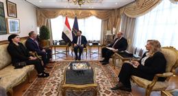 وزير الاتصالات يبحث مع «إنتل» تعزيز التعاون في مجالات الذكاء الاصطناعي