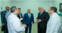 وزير الإنتاج الحربي في زيارة مفاجئة لمركز التميز العلمي والتكنولوجي: البحث والتطوير هم قاطرة للتنمية الصناعية