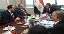 وزير الصحة يتابع مستجدات المشروعات الإنشائية مع رئيس شركة وادي النيل
