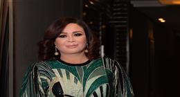 إلهام شاهين تشيد بمسلسل اللون الأزرق وتوجه رسالة مهمة للجمهور