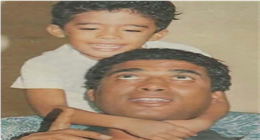 «كأني أشاهد نفسي في شبابي».. ماذا قال أحمد زكي عن نجله هيثم؟