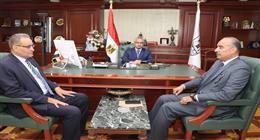 محافظ بني سويف يتابع انتظام العملية التعليمية مع وكيل وزارة التعليم الجديد