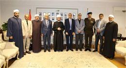 محافظ أسيوط يبحث مع وزير الأوقاف نشر الفكر الوسطي ودعم عمارة المساجد