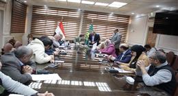 في لفتة إنسانية.. محافظ القليوبية يوجه بتوفير فرصة عمل لشاب يتيم يعول 3 فتيات