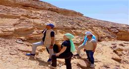 بعثة إيطالية تصل إلى الوادي الجديد لاستكمال كشف أسرار «أم الدبادب» الأثرية بالخارجة