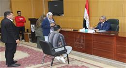 محافظ بني سويف يوجه بحلول فورية لشكاوى المواطنين في لقاء أسبوعي تفاعلي