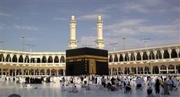 شركات السياحة تبدأ في تحصيل قيمة تذكرة الطيران والعبَّارة من المسافرين للحج
