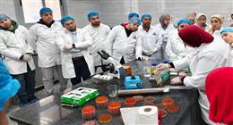 «المواصفات والجودة» تطلق البرنامج التدريبي لتقنيات فحص الأغذية لطلاب دبلومة سلامة الغذاء