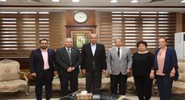 محافظ المنيا يجتمع بوفد نقابة المهندسين لبحث التعاون في دعم خطط التنمية