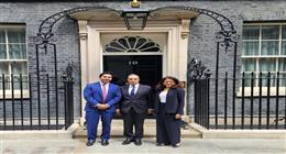 وزير الخارجية يلتقى مع مستشاري رئيس وزراء بريطانيا للشؤون الاقتصادية والتجارة والاستثمار