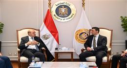 وزير الصناعة: نسعى لنقل وتوطين التكنولوجيا الفرنسية محليا