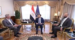 وزير الاتصالات: التعاون مع كبري الشركات العالمية لزيادة الاستثمارات في مراكز البيانات