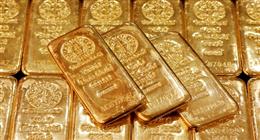 أسعار الذهب تتراجع عالميا وسط غموض حول إيران وأسعار الفائدة