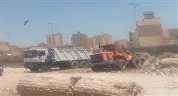 محافظ الجيزة يوجه برفع تراكمات القمامة بمحيط دائري المنيب وبولاق الدكرور