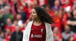 ابنة محمد صلاح.. كيف أصبحت مكة تميمة حظ الأنفيلد حتى مشهد الوداع الأخير؟