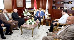 محافظ بني سويف يستقبل وفد الكنيستين الإنجيلية والكاثوليكية للتهنئة بعيد الأضحى 