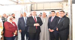 محافظ الفيوم يشهد ذبح الأضاحي بمجزر  أبوكساه لتوزيعها على الأسر الأولى بالرعاية