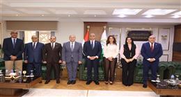 محافظ الجيزة يتبادل التهاني مع أعضاء مجلسي النواب والشيوخ بمناسبة عيد الأضحى