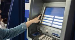 انسَ سحب الفيزا.. طرق آمنة للحصول على راتبك دون أعطال