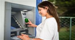 خدمات لا تعرفها في ماكينات الـATM.. ليس سحب وإيداع للنقود فقط