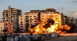 مصادر طبية: مصابون في غارة إسرائيلية استهدفت شقة سكنية وسط غزة